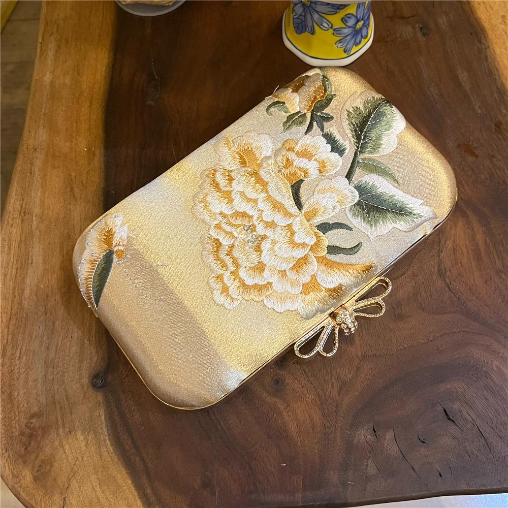 Golden Peony Handbag Cheongsam Handbag Small Square Embroidery Bag Banquet Wedding Bag Clutch Purses for Women Evening