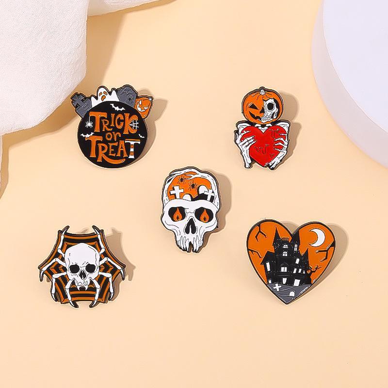 Halloween Enamel Pins Punk Ghost Skull Spider Brooch Backpack Brooch Badge Party Clothing Accessories Gift