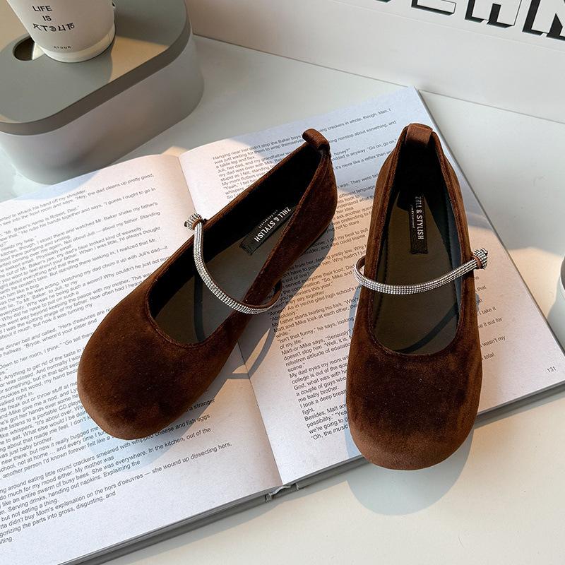 

retro round head one word shallow mouth flat bottom fashionable versatile Mary Jane single shoes fattened and widened large size women s shoes 45 коричневий