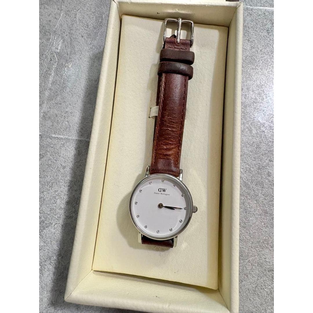 Подержанные часы Daniel Wellington