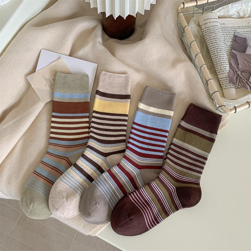 Retro Color-blocking Striped Mid-calf Socks for Women, Breathable Autumn and Winter Pile Socks