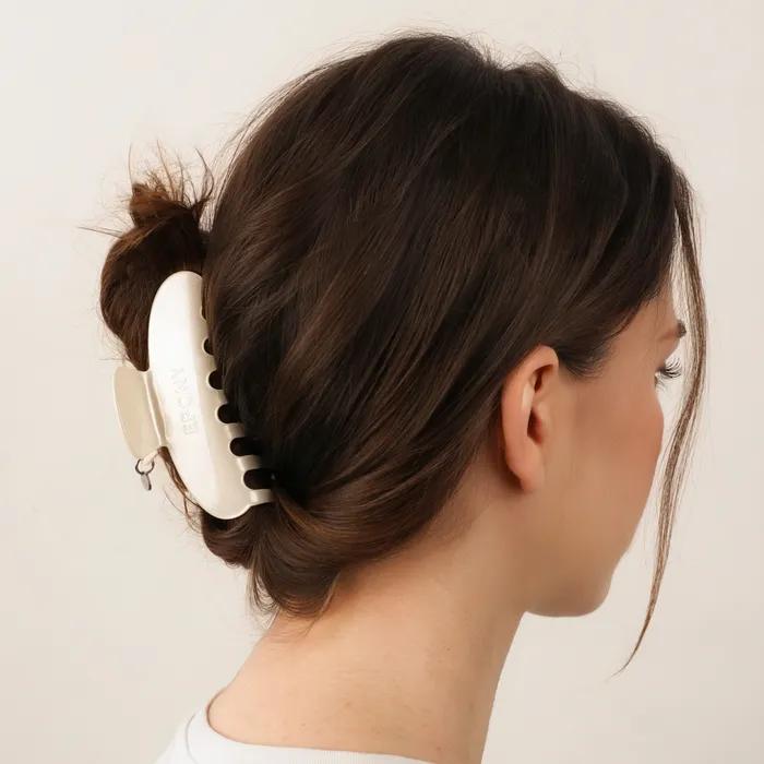 CHARMING CLIP (PEARL WHITE)