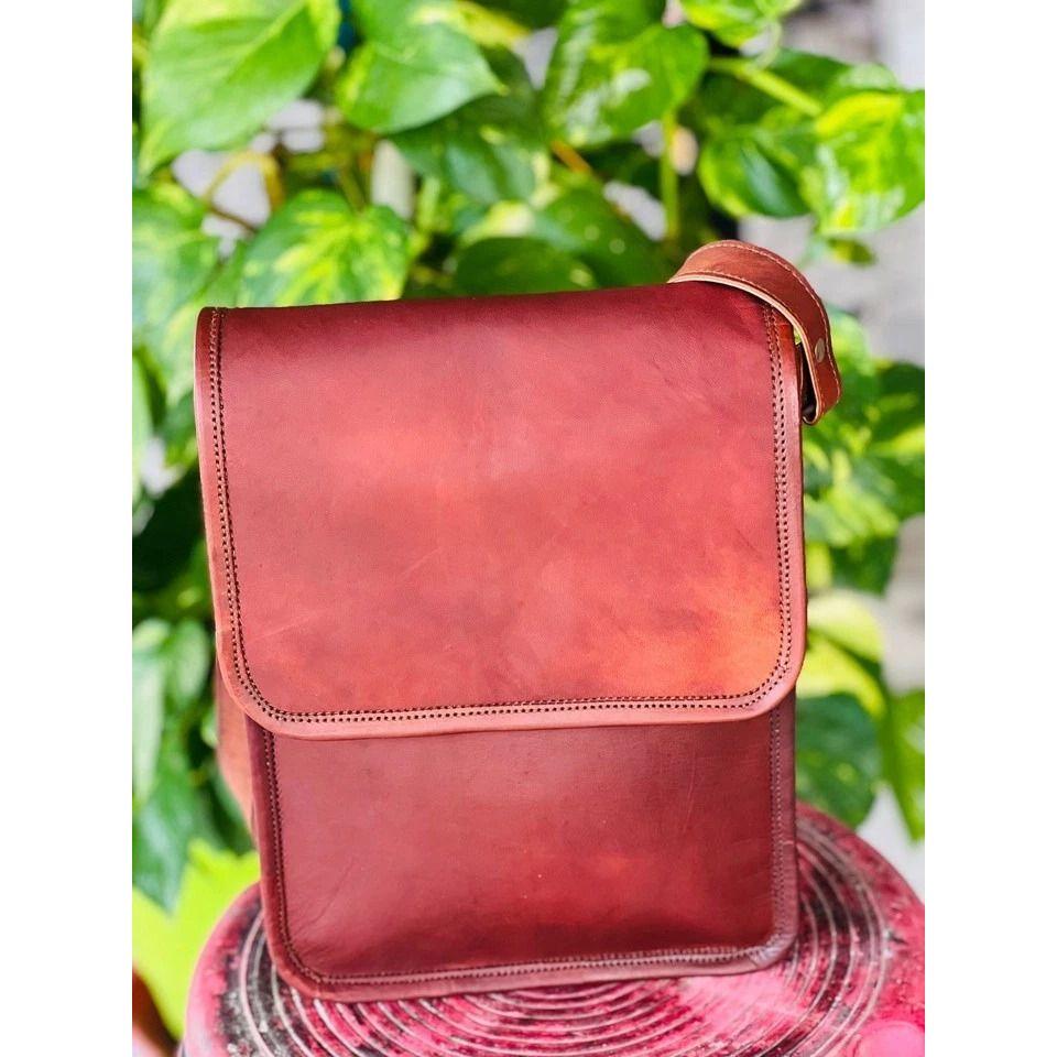 

Кожаная сумка кроссбоди мессенджер Goat Vintage из натуральной кожи 11 x 9 x 3 in