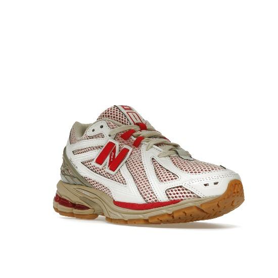 New Balance 1906R Sea Salt True Red Unisex Sneakers White Pebble M1906RO