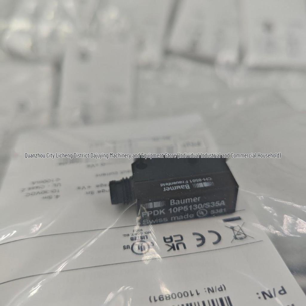 Same Day Dispatch: Baumer 10P5130/S35A Polarized Light Sensor with Free Shipping