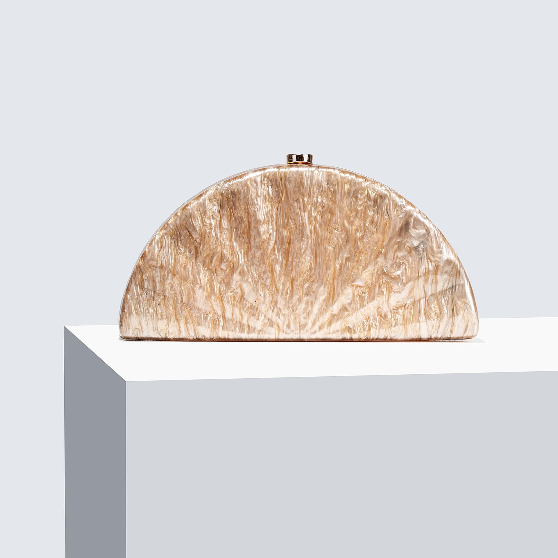

Ladies Oblique Span Bag Semicircular Fan Acrylic Bag Fashion Wedding Dinner Clutch Bag темно-коричневого кольору