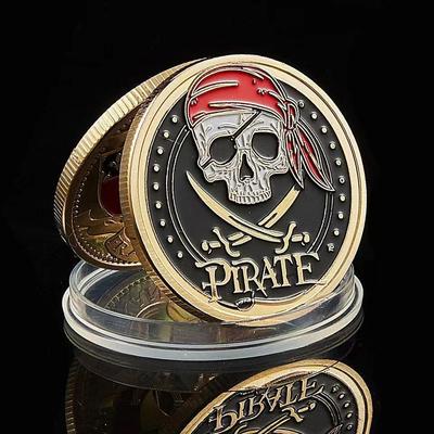 French Caribbean Pirates, Skull Gold-plated, Commemorative Medal, 32mm One Handed Gold Coin, Pirate Ship, One Piece Coin