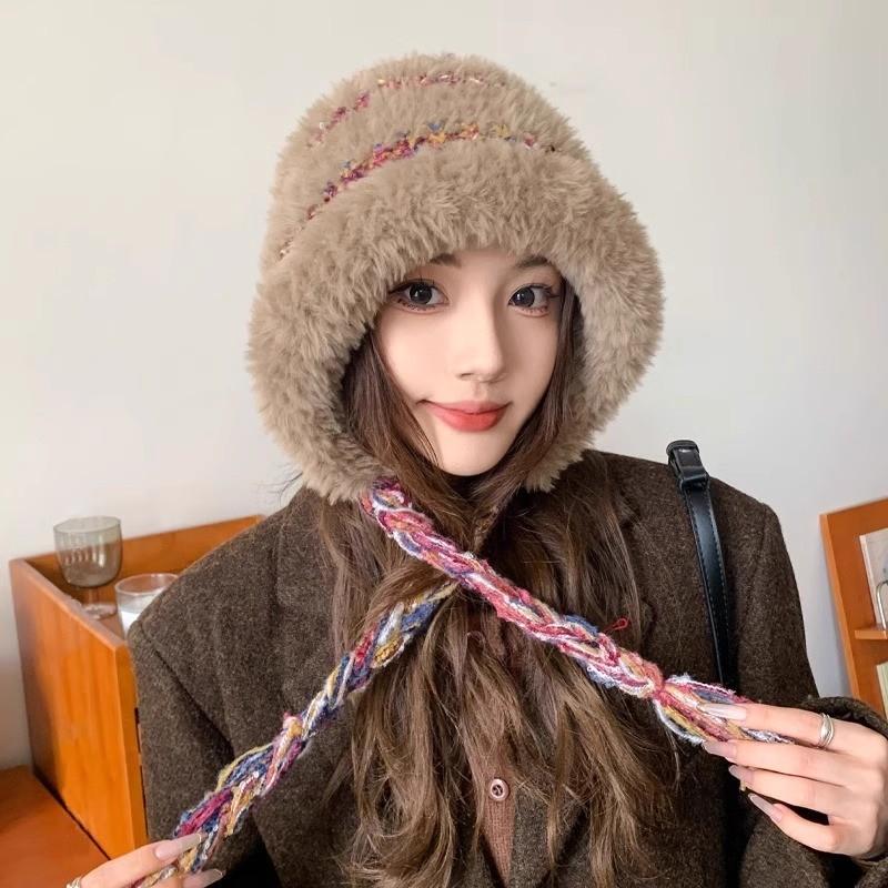 Color Blocked Autumn and Winter Warm Plush Hat Fashionable Ear Protection Pullover Hat Personalized Versatile Cold Proof Knitted Hat for Women