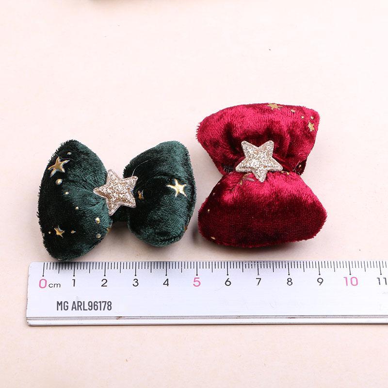 DIY WeihnachtsHaarspangen: Geweih-, Pailletten- und Schleifenverzierungen für Kinder