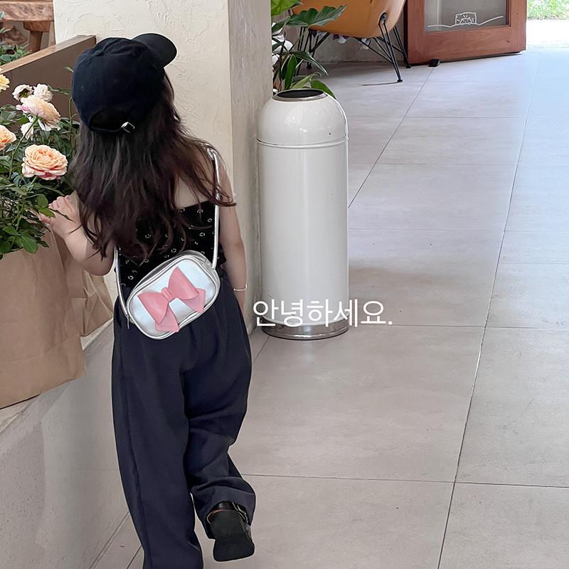 Trendy Solid Color Kids Shoulder Bag With Breathable Pu Material And Bow Accent
