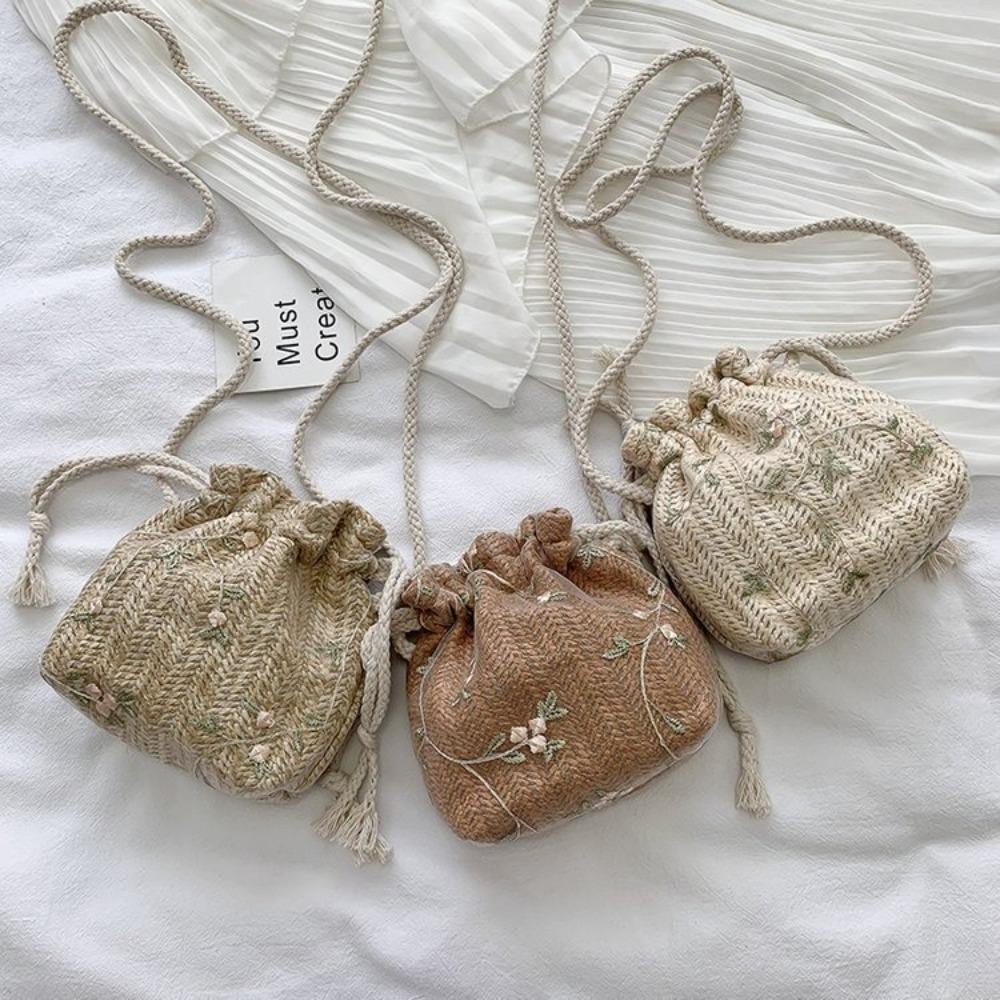 Fashion Rattan Straw Weave Bucket Bags Casual Small Beach Shoulder Bags Retro Handbags Totes Women Summer
