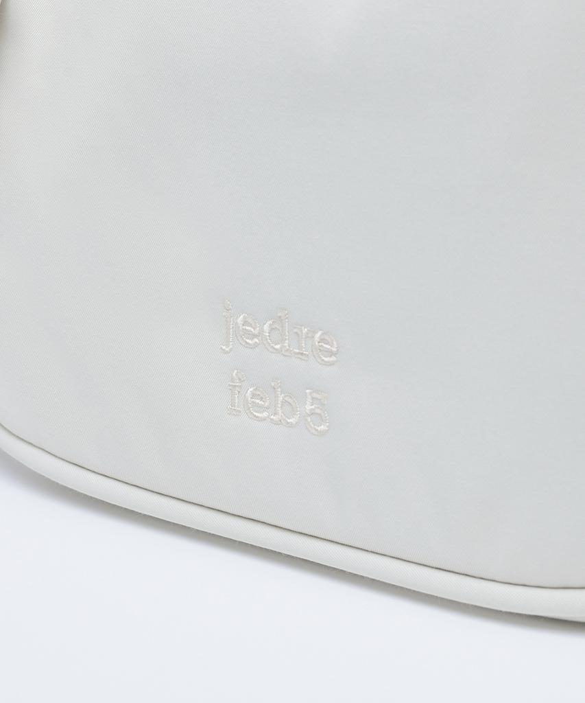 Jedrefeb5 Slant Shoulder Bag Ivory
