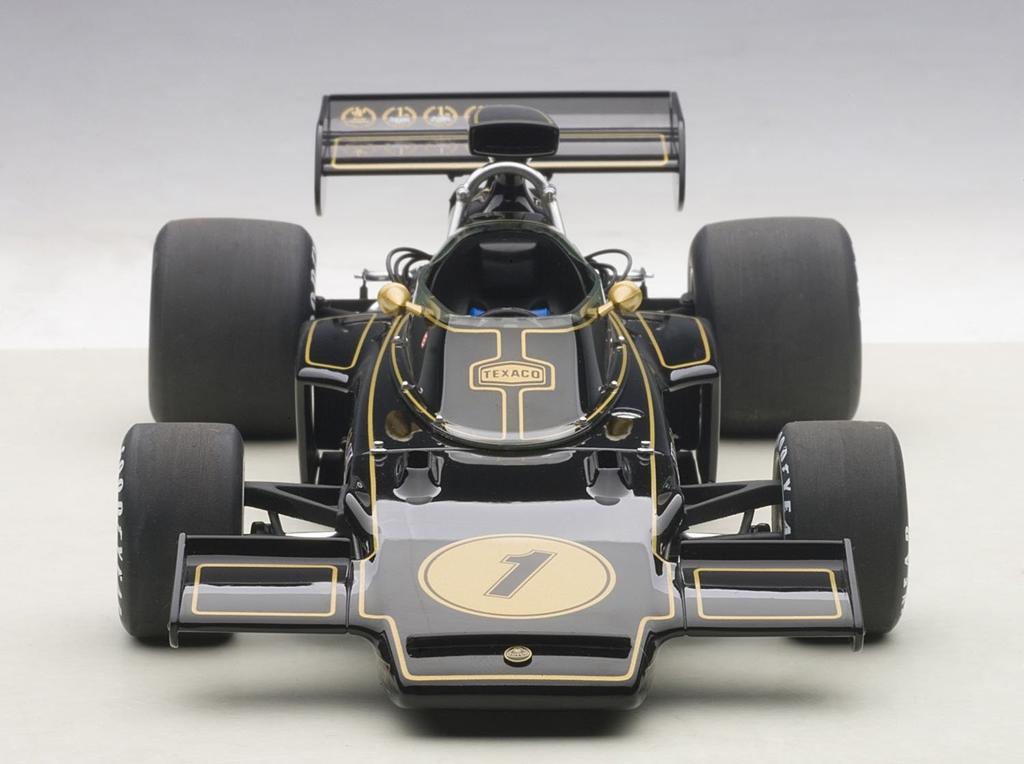 AUTOart 1/18 Lotus 72E 1973 #1 Emerson Fittipaldi