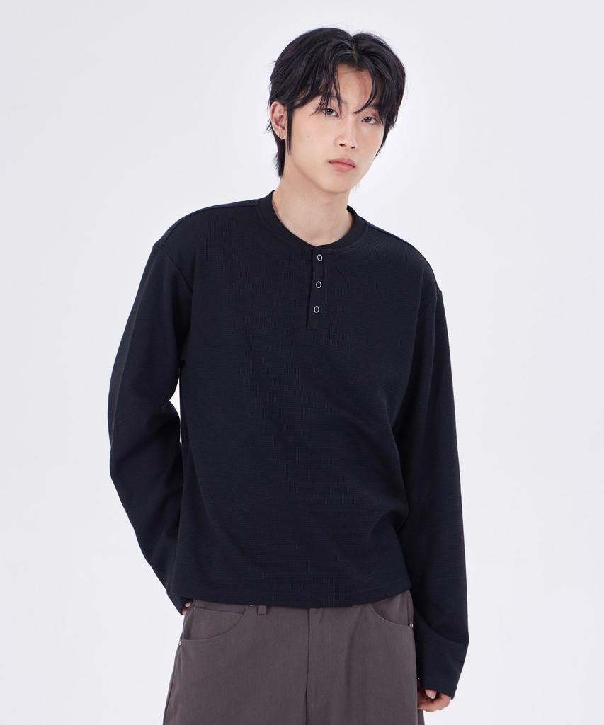 GLW Steady Waffle Crop Henley Neck T-Shirt Black