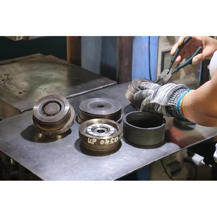 Cassette Oil Seal 167.8*198*13/14.5 Hub Oil Sealing For Tractor Cat High Quality 167.8X198X13/14.5 Bushing NBR Control Blade
