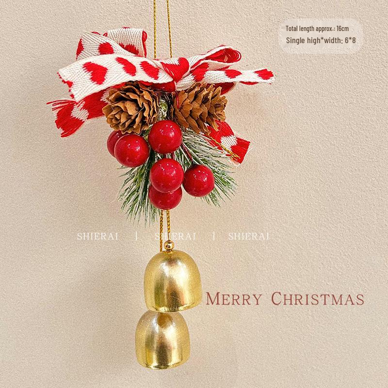 Imitation Noble Mini Christmas Wreath Car Ornament: Festive Window Display Pendant