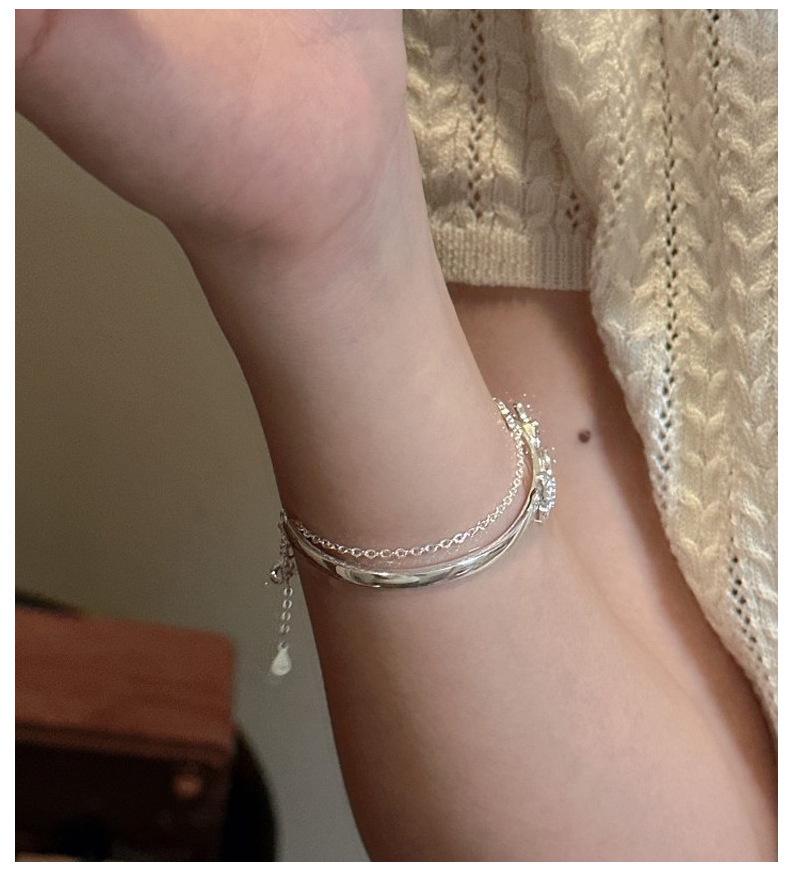 Trendy Women's Versatile Chinese Butterfly Bracelet - Fashionable and Unique