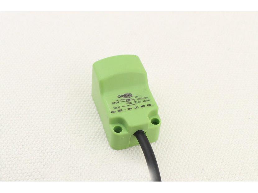 HUGONG SN20-NN2PP2D1D2Y1Y2 Inductive Square Metal Proximity Sensor Switch