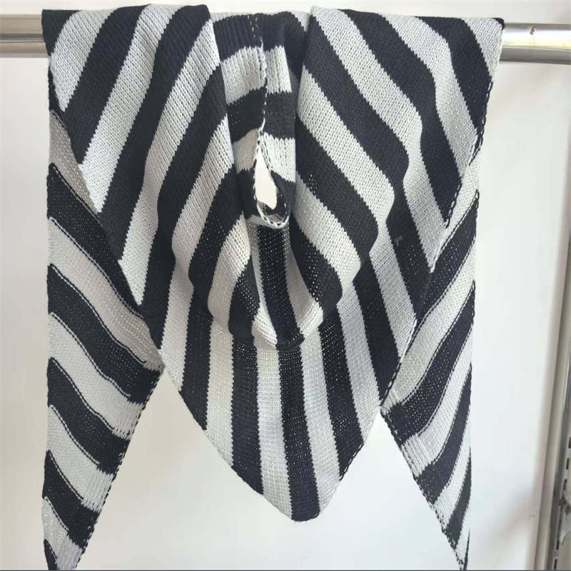 British Korean Triangle Scarf Niche Triangular Scarf Women Headscarf Knitted Scarf Multi-functional Warm Knitted Scarf