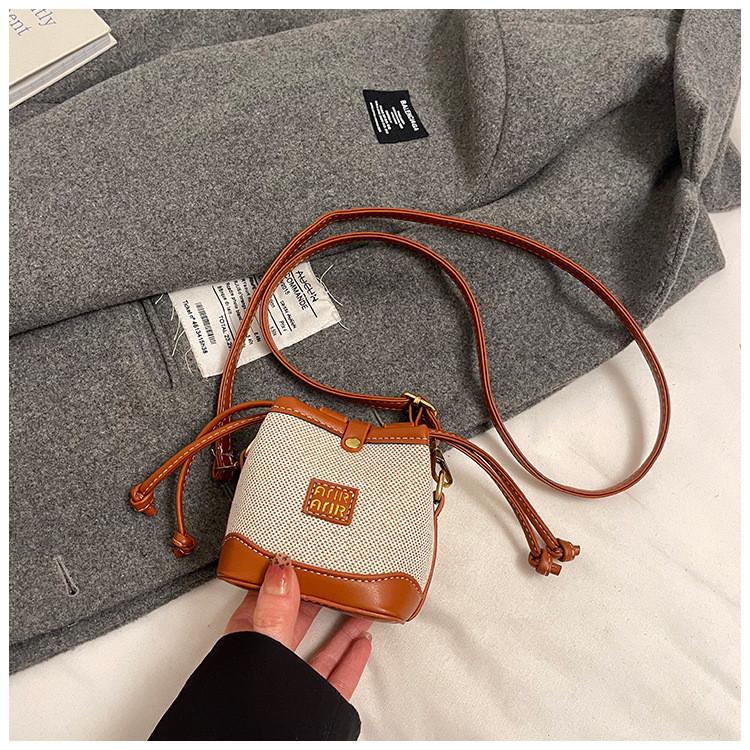 Mini Stylish Pu Backpack For Kids Featuring Breathable Material And Chic Colors