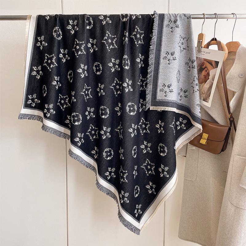 Star-Shaped Floral Pattern Fashion Trend High-End Versatile Women'S Imitation Cashmere Scarf Large Square Scarf Air Conditioner Shawl