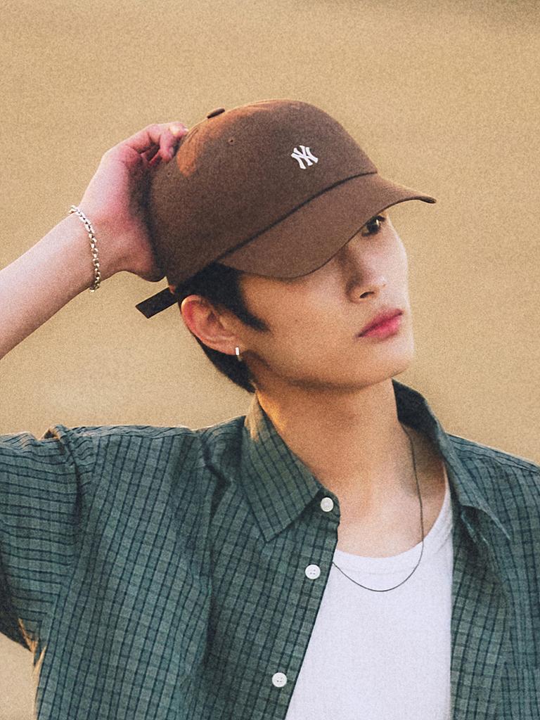 Emelbi Nano Logo Unstructured Ball Cap Ny (Brown)