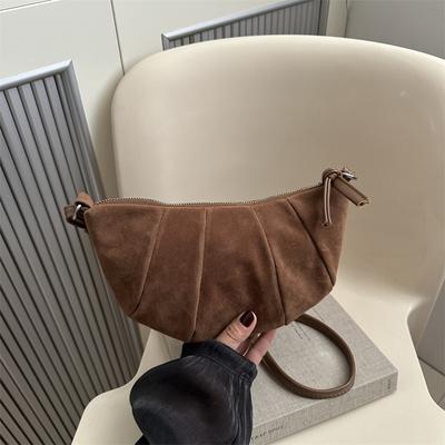 Moteriškos rankinės – Ant peties užmetamos rankinės
