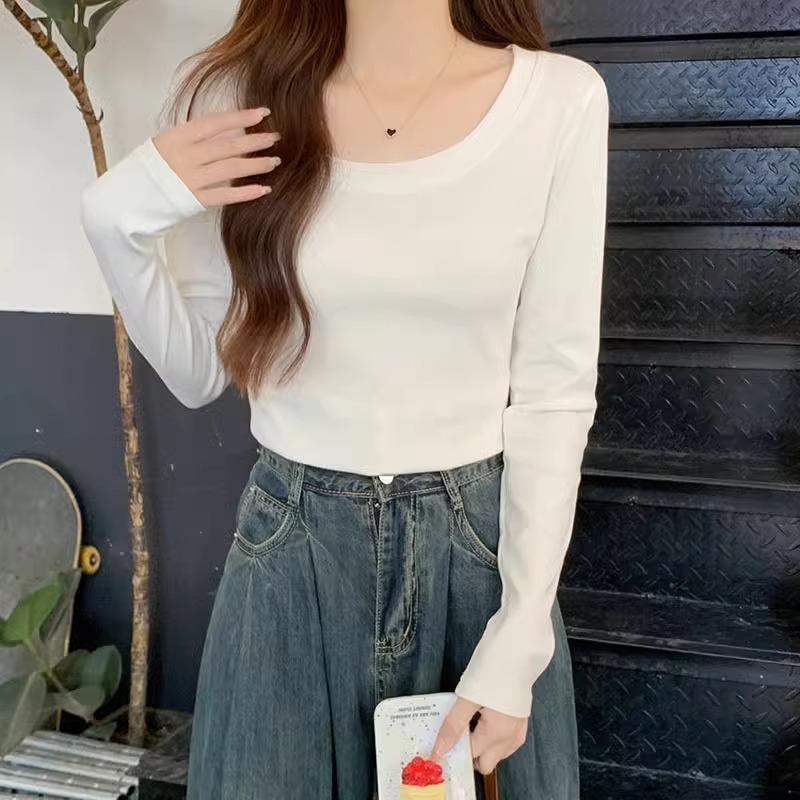 Retro U-ringad långärmad T-shirt för kvinnor höst och vinter ny stor urringning enkel och mångsidig hot girl kort nyckelbensbas-topp