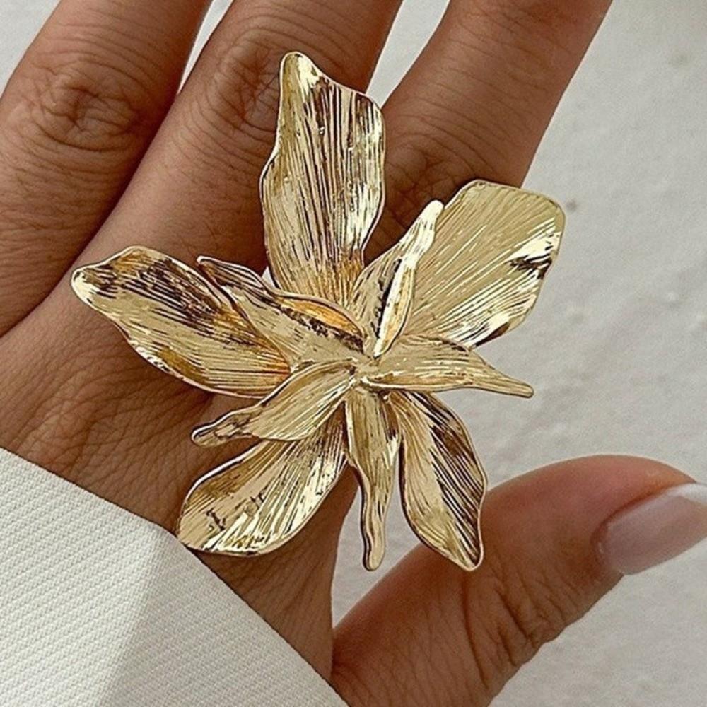 Zinc Zinc Alloy Metal Flower Ring Adjustable Irregular Geometric Petal Ring New Gold Big Floral Ring  Party
