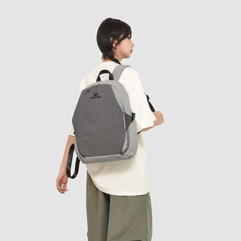 Backpack for Female College Students, Lightweight and Large-capacity Hiking Bag, Backpack, and Computer Bag