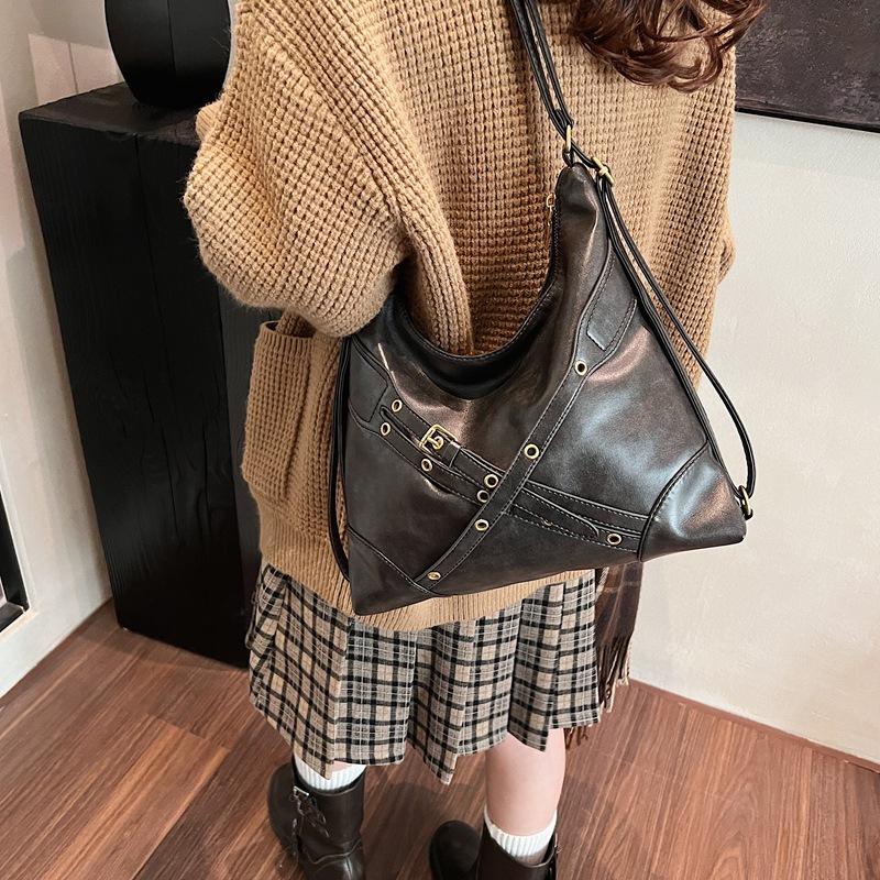 2025 new European and American fashion locomotive bag oil wax punk style shoulder tote bag large capacity oblique span bag trendy bags