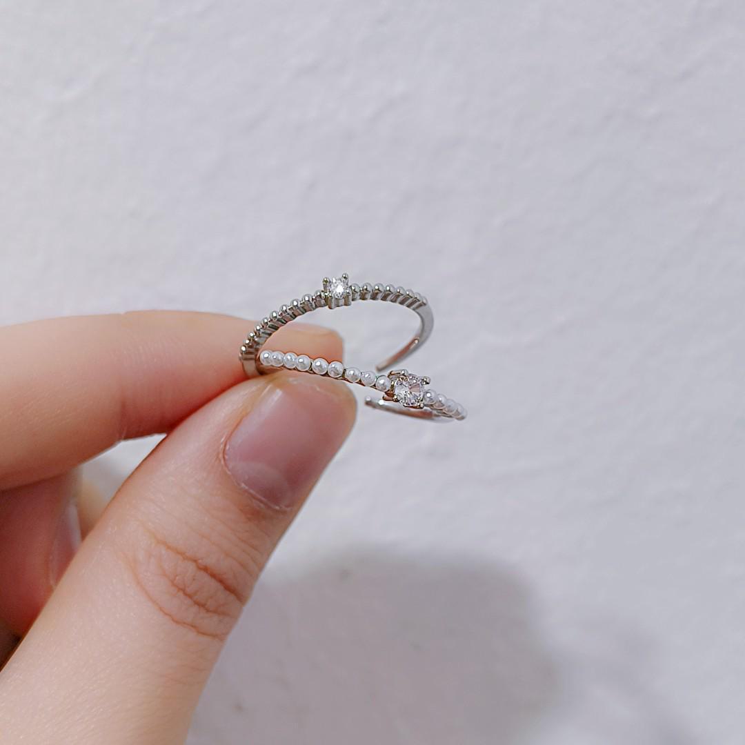 

Элегантное кольцо с открытым бриллиантом на указательный палец — модный, стильный, универсальный дизайн для женщин set