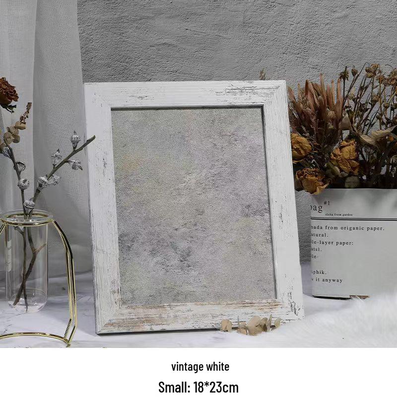 

Высококлассная ретро рамка для демонстрации нейл-арта: Идеально для фото инфлюенсеров и декора