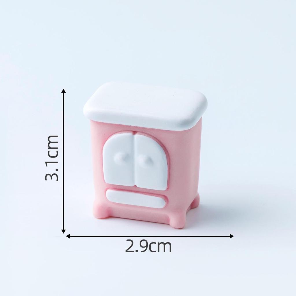 Ręcznie robiony różowy mini zestaw do salonu: Sofa, Łóżko, Stół, Szafa i Wystrój Domku dla Lalek