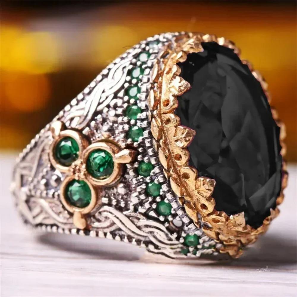 New Inlaid Emerald Mens Luxury Ring Retro Domineering Personality Jewelry for Banquet Party Gifts