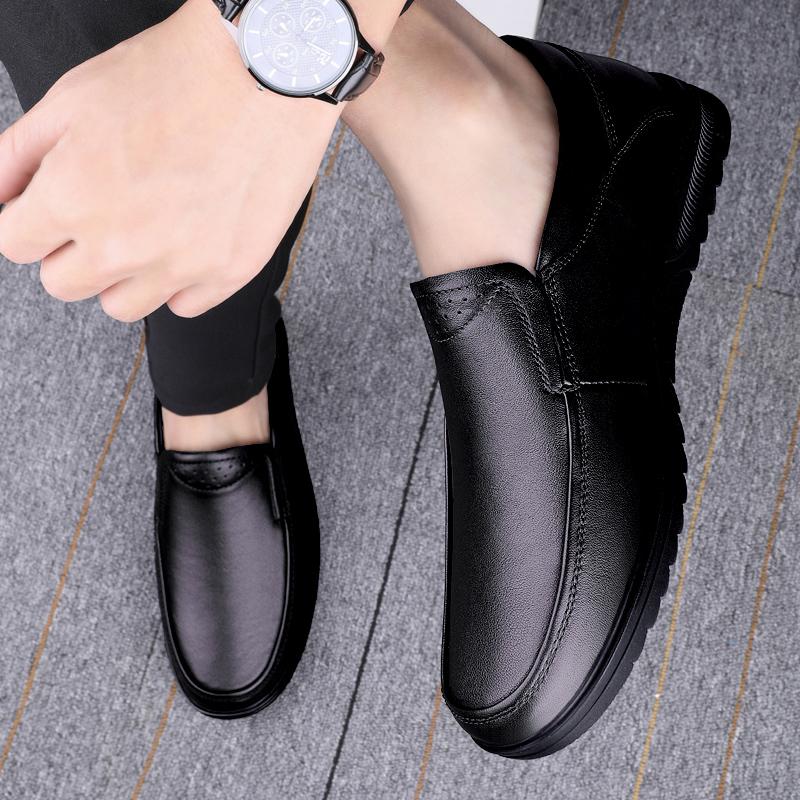 2024 nye ekte skinn menn fritidssko Luksus merke herre sko pustende slip on Black Business formelle sko