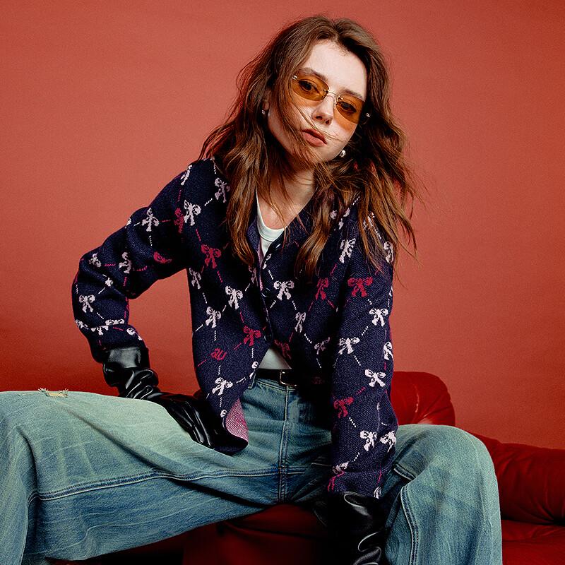 Chuyu Women's Bow Jacquard Knit Cardigan