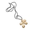 Statement Textured Flower Necklace Floral Shape Neckchain Adjustable Clavicle Chain Elegant Blossom Jewelry for Weddings