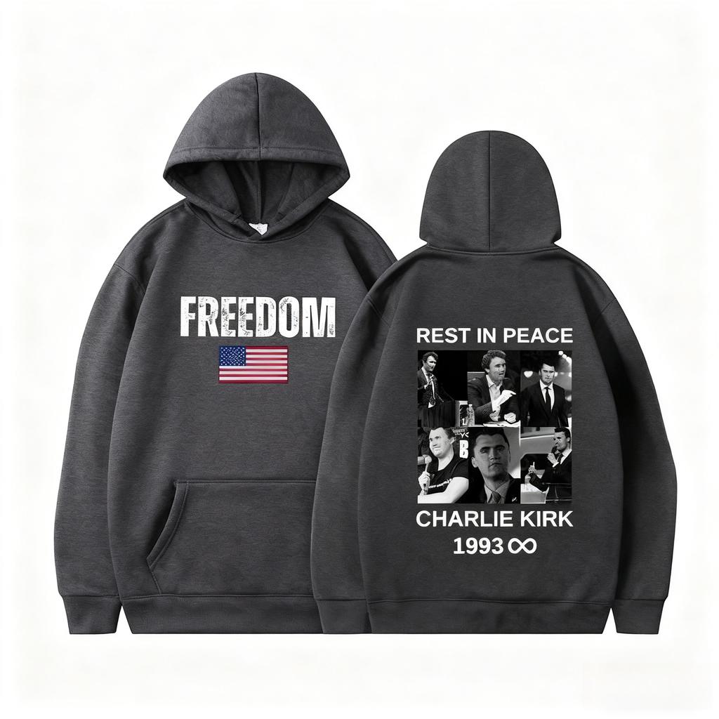 Charlie Kirk Hoodie aus Baumwolle mit Grafikprint und dem Slogan „Freiheit“ (Freedom Slogan). Überschnittene Schultern. Patriotisches Sweatshirt für Herbst und Winter. Neutrale Pullover.