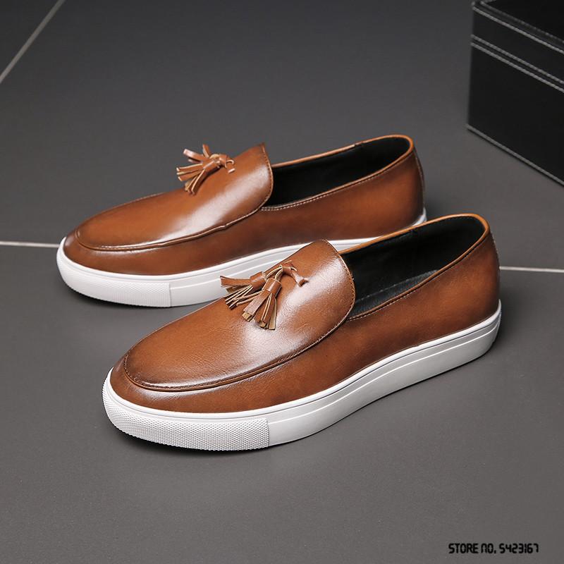 

New Luxury Men s Patent Leather Tassel Slip On Leisure Shoes Loafers Male Comfortable Sneakers Tenis Masculino Zapatos Hombre 6.5