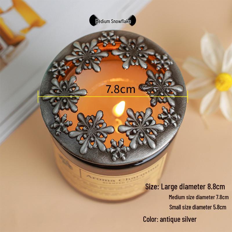 Aroma Candle: Heat-Gathering Alloy Lid for Even Burning with Snuffer