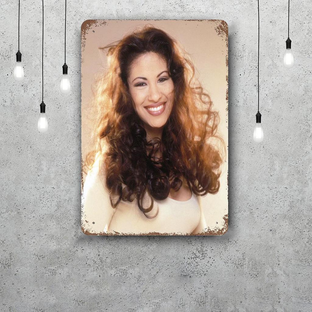 Selena Quintanilla Retro Vintage Tin Sign Poster Decorative Plaque Metal Plate Wall Decor