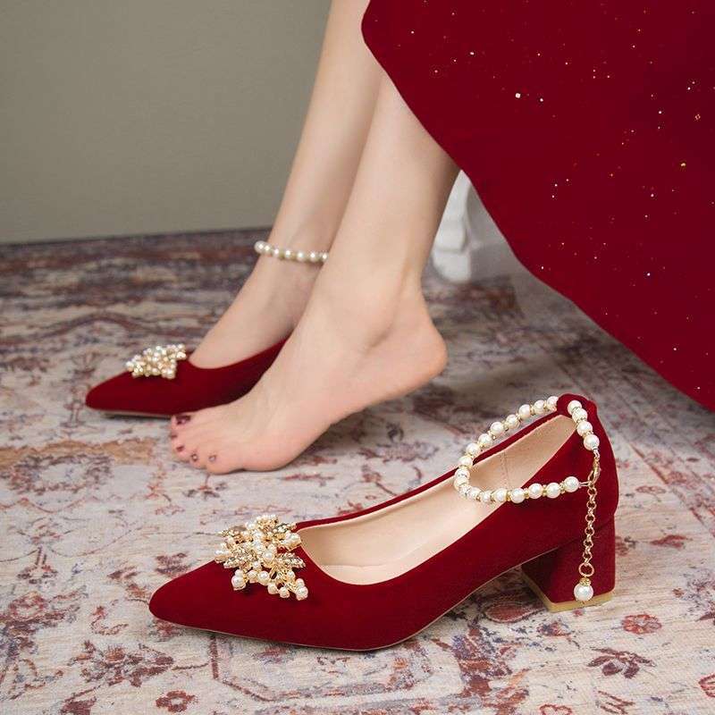 Bridal wedding shoes Xiuhe wedding shoes high heels thick heels women's 2025 new burgundy Xiuhe clothes toasting wedding shoes
