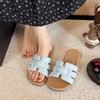 Internet celebrity fashion fairy wind beach sandals 2025 summer and autumn new French versatile flat casual one-word slippers