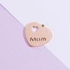 Auf Lager Herzförmiger Edelstahl 'Mama' Anhänger - Hohl Pfirsichherz Design Schmuckaccessoire