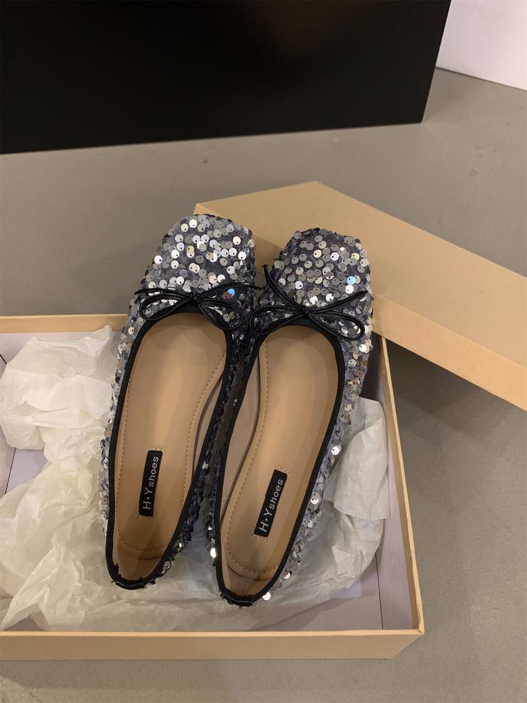 Single shoes fairy shoes 2025 new spring autumn and winter flat temperament silver sequins French black gentle evening shoes