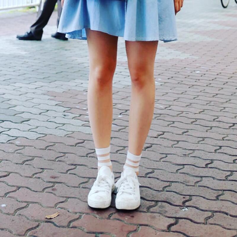 SSRU005_Two-line monochromatic see-through socks pink