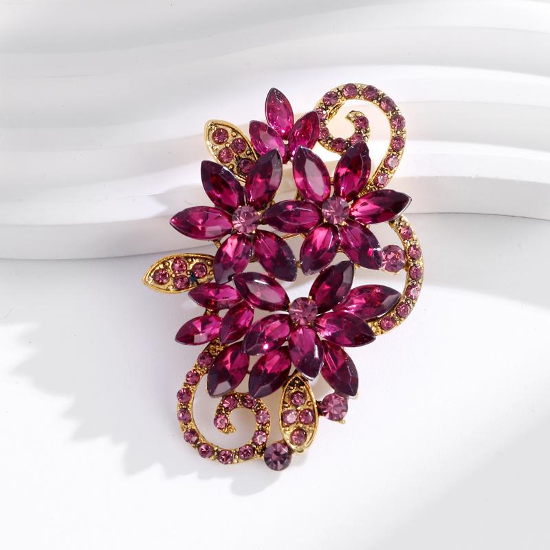 Vintage Exquisite Rhinestone Crystal Flower Brooch For Women Clothing Jewelry Accessries Gifts