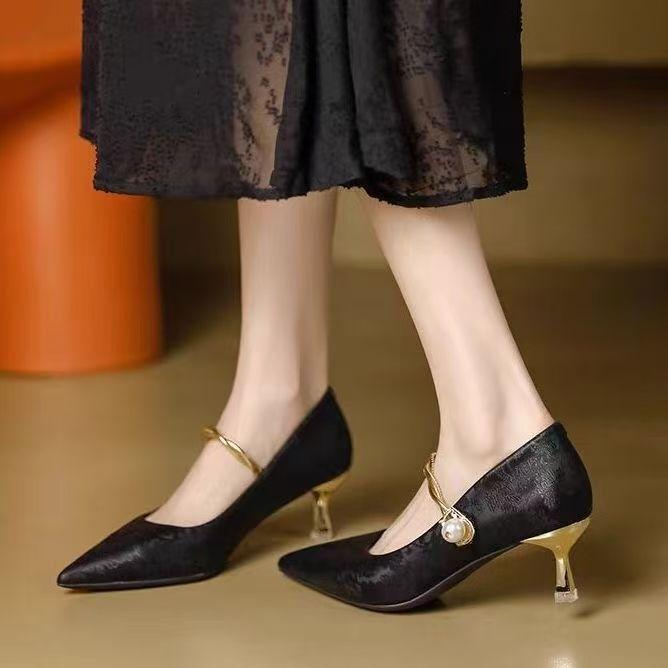 Temperament is not tired, skirt Mary Jane with single shoes, new French national style Chinese pointed high heels