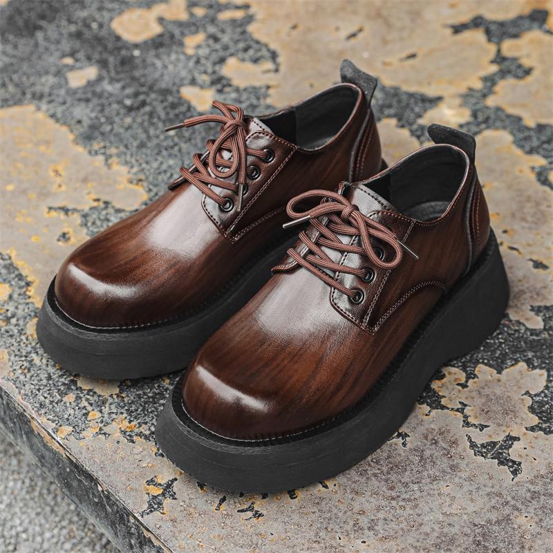 

Trendy men s lace up thick sole casual shoes Classic British style black brown versatile style Outdoor party walking shoes 44 коричневый